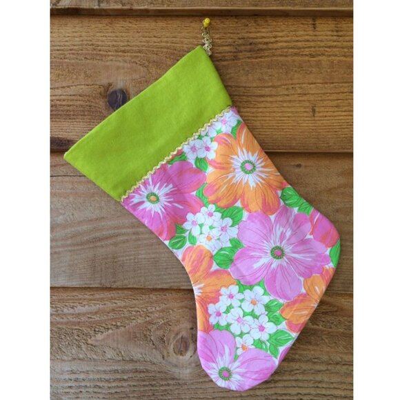 Vintage Flower Power Wabasso Christmas Stocking Handmade Holiday Decor - Picture 3 of 4